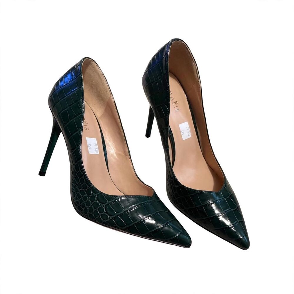 Torgeis Women's Green and Black Courts